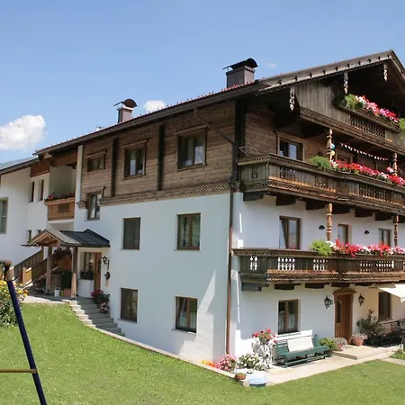 Oberhubenhof Apartment *